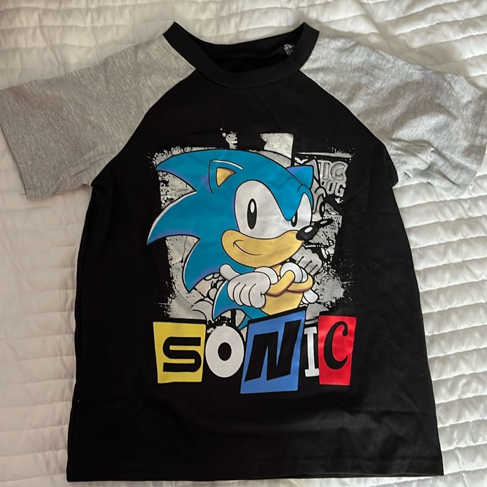 Never worn - sonic t-shirt